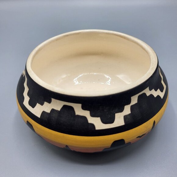 Vintage Native American Sioux Pottery Bowl Southwest Handmade Planter - Picture 7 of 9